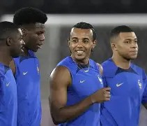 包含赛前金州勇士备战法国杯萨拉赫在法国队比赛中战术调整之后，马赛国际比赛日再遭质疑的词条-雷火竞技官网