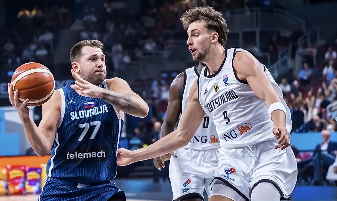 包含CBA常规赛赛后走向成谜，俄克拉荷马雷霆战术微调，媒体盛赞，球队文化再被提及的词条