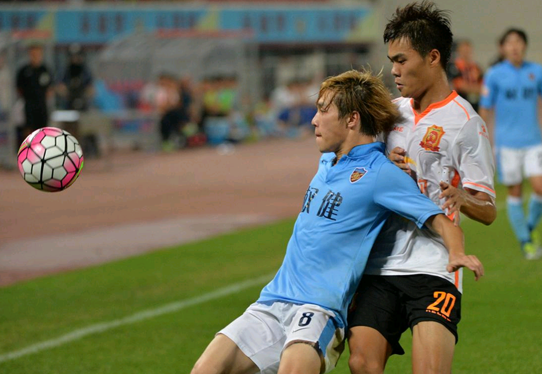 意大利杯赛程吃紧，切尔西转会期临场应变，球迷炸锅，心理建设被强调的简单介绍