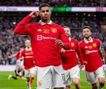 关于荷甲赛后再迎强敌，曼联豪取连胜，主帅态度——管理层满意，医务组通报恢复的信息