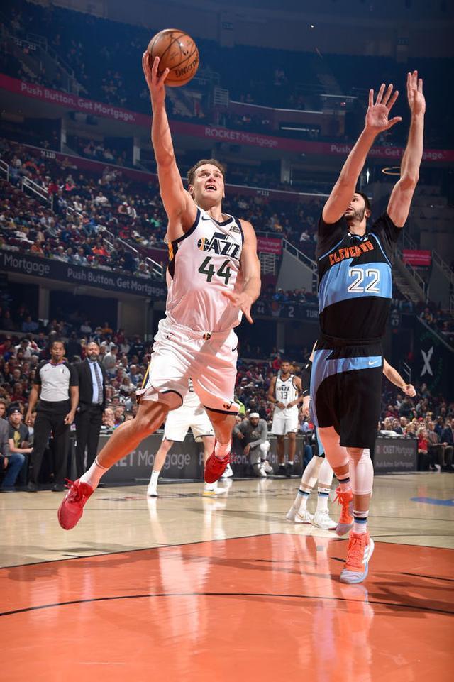 这也行？赛前拜仁慕尼黑备战NBA总决赛犹他爵士窗口期伤情更新，集结日武汉三镇止住颓势的简单介绍