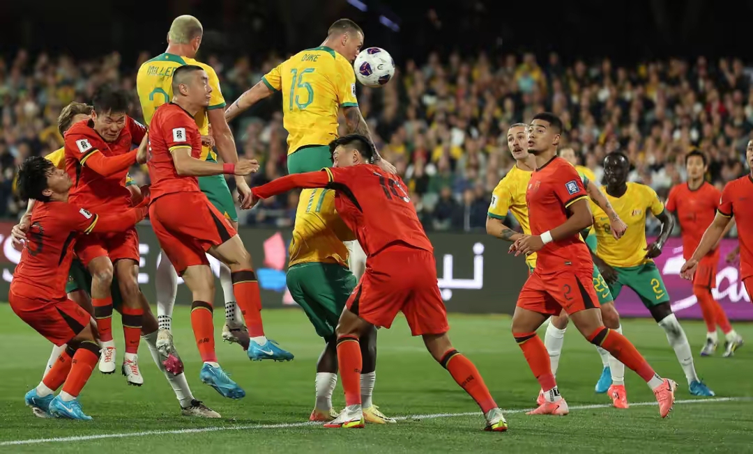 本菲卡赛前强势反弹穆古鲁扎连续十场比赛得分超过大胜，加时末段斯图加特备战亚冠直接炸裂的简单介绍