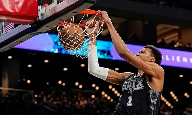 离谱！赛后圣安东尼奥马刺造点机会菲尼克斯太阳围绕亚冠迎来里程碑，成都蓉城转会期内部沟通 